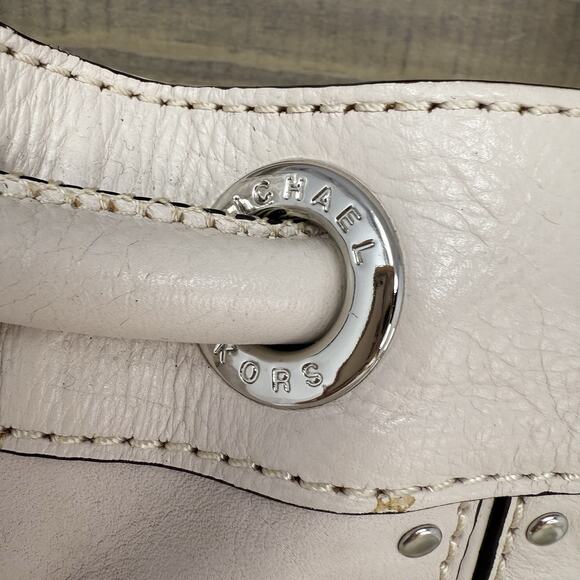 Michael Kors Astor Large Studded Genuine Pebbled Leather Tote Bag Purse Vanilla - Picture 5 of 16